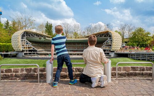 Am 15. und 16. Juni wird das LEGOLAND Deutschland Resort beim Fussball Aktionswochenende, passend zur diesjährigen Heim-EM, in ein Fußballparadies für die ganze Familie verwandelt.
