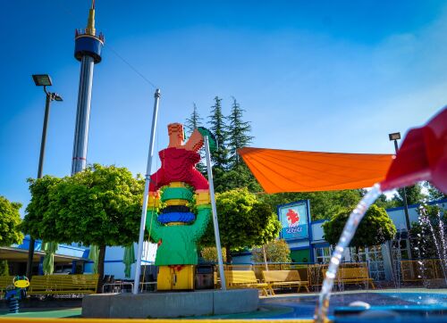 Es ist eine Wohlfühloase für Familien im LEGOLAND Deutschland Resort. Der neu eröffnete moderne Baby Service powered by Müller ist wieder als Anlaufstation für Familien mit Kleinkindern verfügbar.