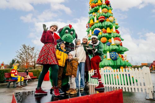 Gemeinsam staunen, lachen und die Winterzeit einmal ganz anders genießen. WinterWonder® LEGOLAND findet vom 28. November 2025 bis zum 6. Januar 2026 an ausgewählten Tagen statt. (c) Fabian Stoffers