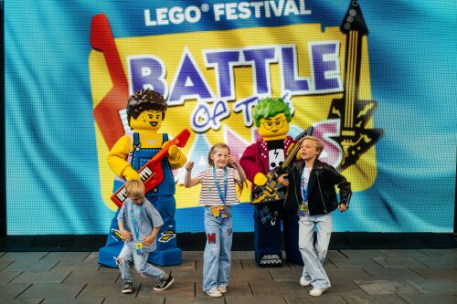 Beim LEGO Festival im LEGOLAND Deutschland Resort gibt es fünf interaktive Bereiche, in denen gebaut, getanzt, gespielt und getüftelt werden kann.